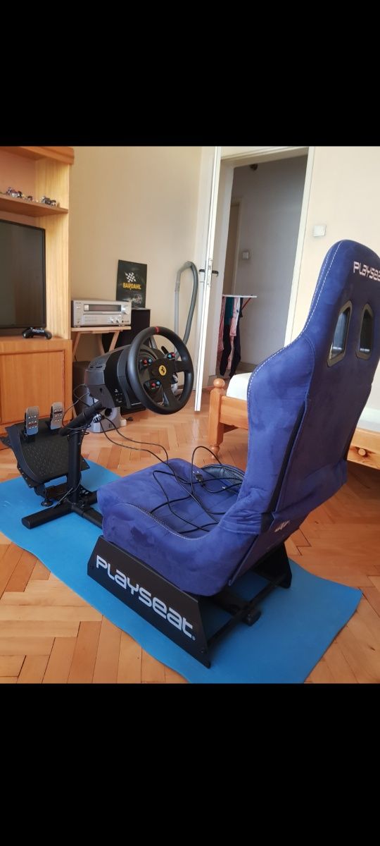 playseat evolution alcantara седалка за волан с педали