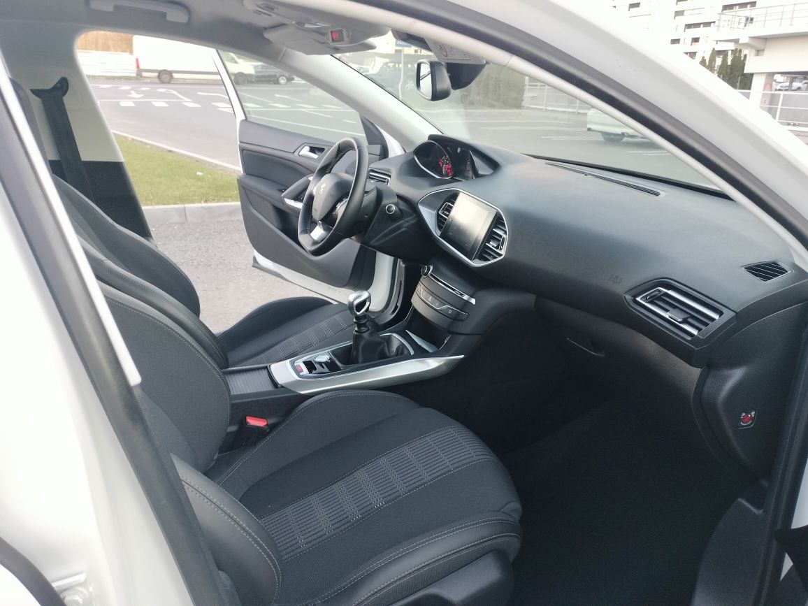 Peugeot 308 ,An 2019 , 1.5 HDI ,CP. 130