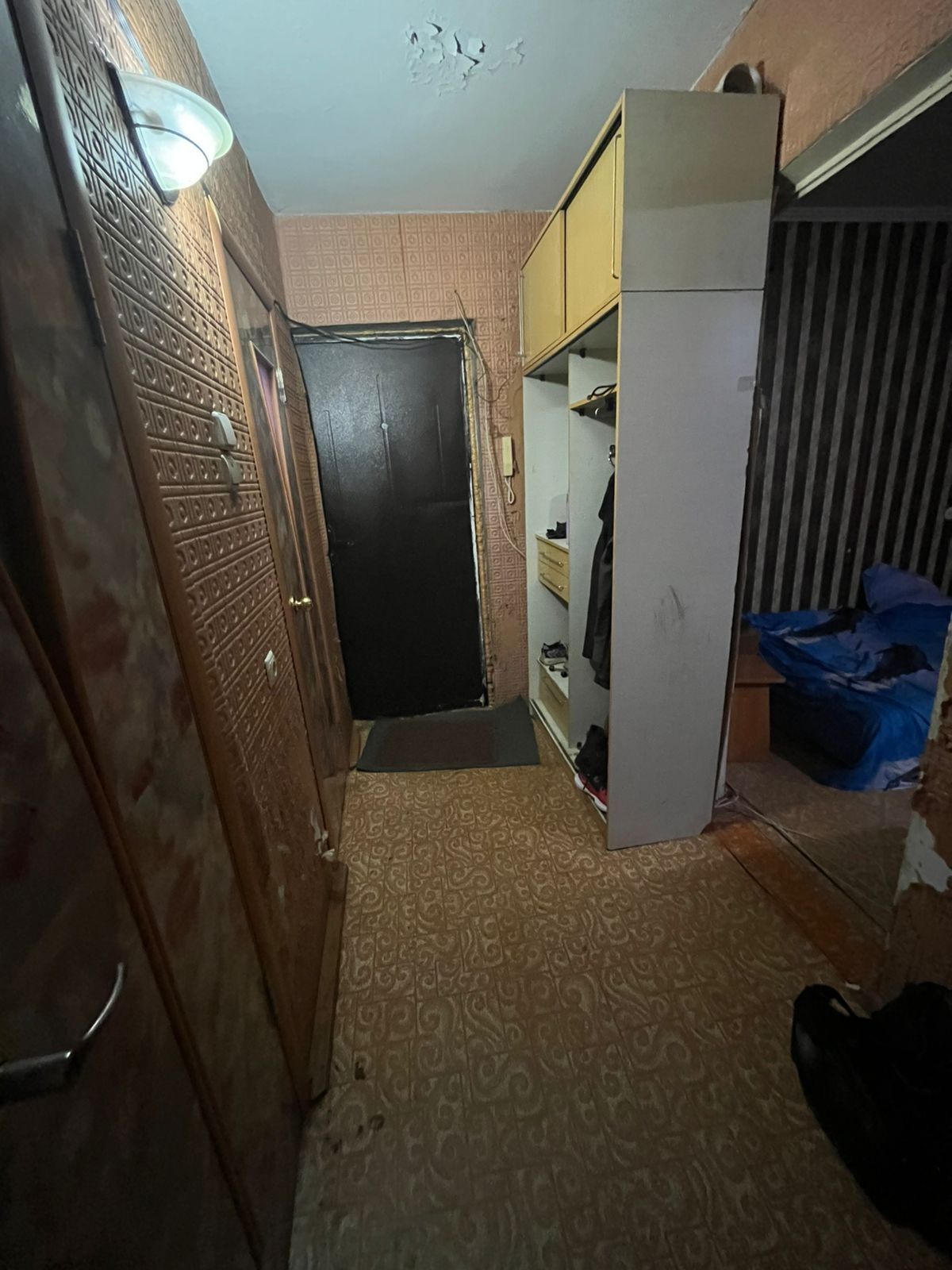 Продам шкаф для прихожей