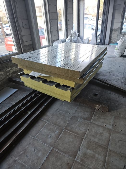 Panouri Sandwich cu vata Metigla