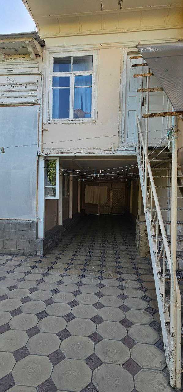 Срочно Учтепа,ориентир Штабда ховли сотилади.