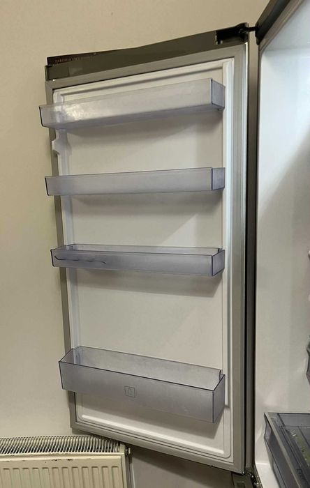 Frigider BEKO Neofrost