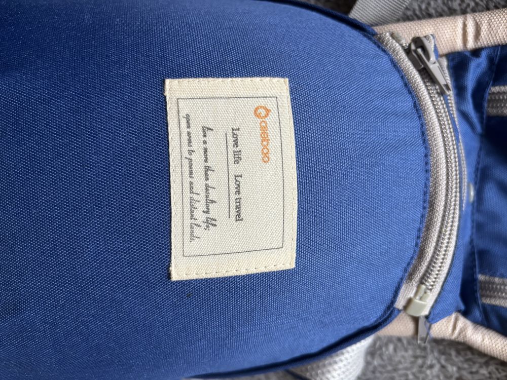 Marsupiu ergonomic cu scaun