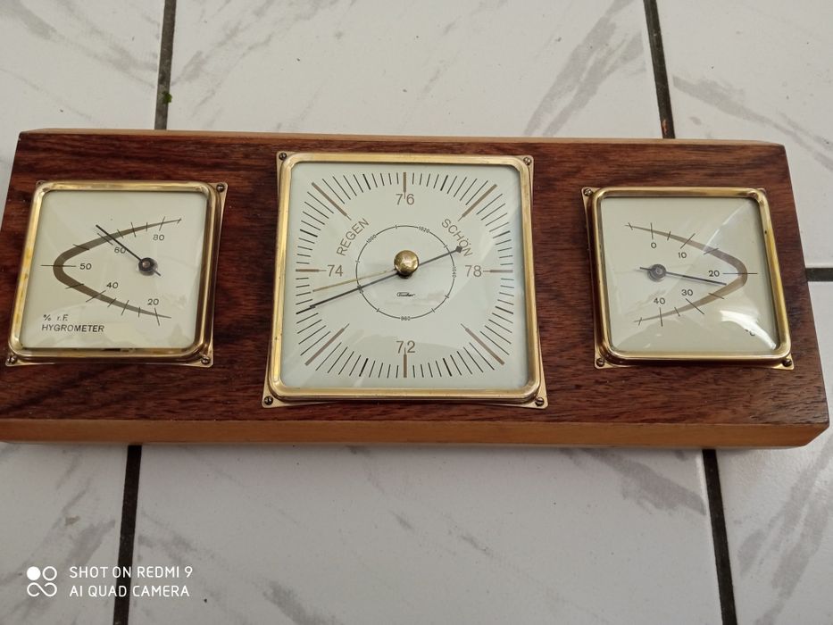 Немска  метеорологична станция.барометър,термометър.