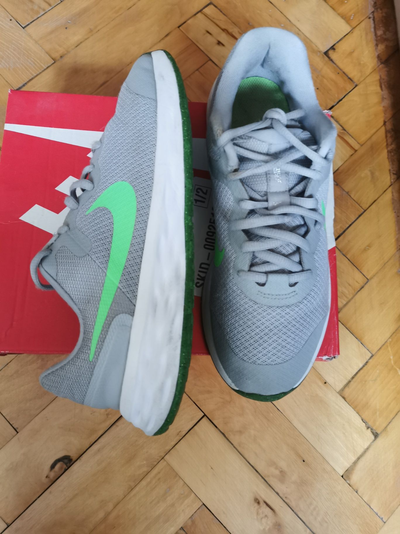Спортни обувки Nike