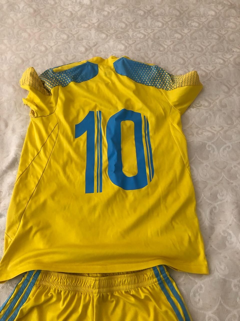 Продам футбольную форму Fc Astana