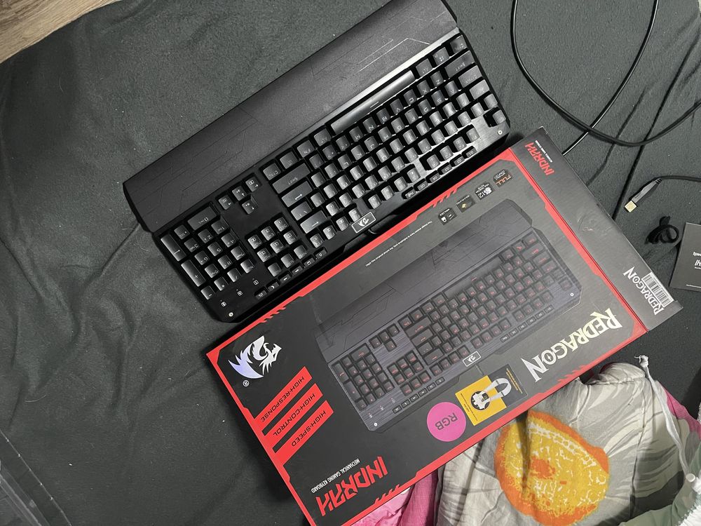 Tastatura mecanica Redragon K555RGB