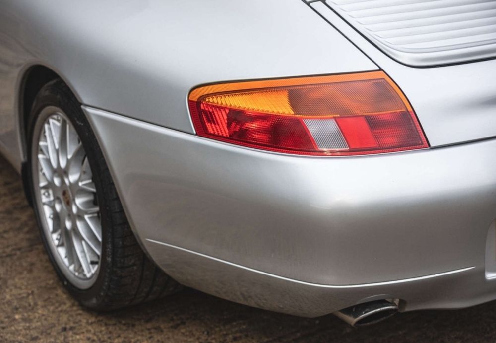Ляв стоп Porsche 996 Carrera 1997 - 2002