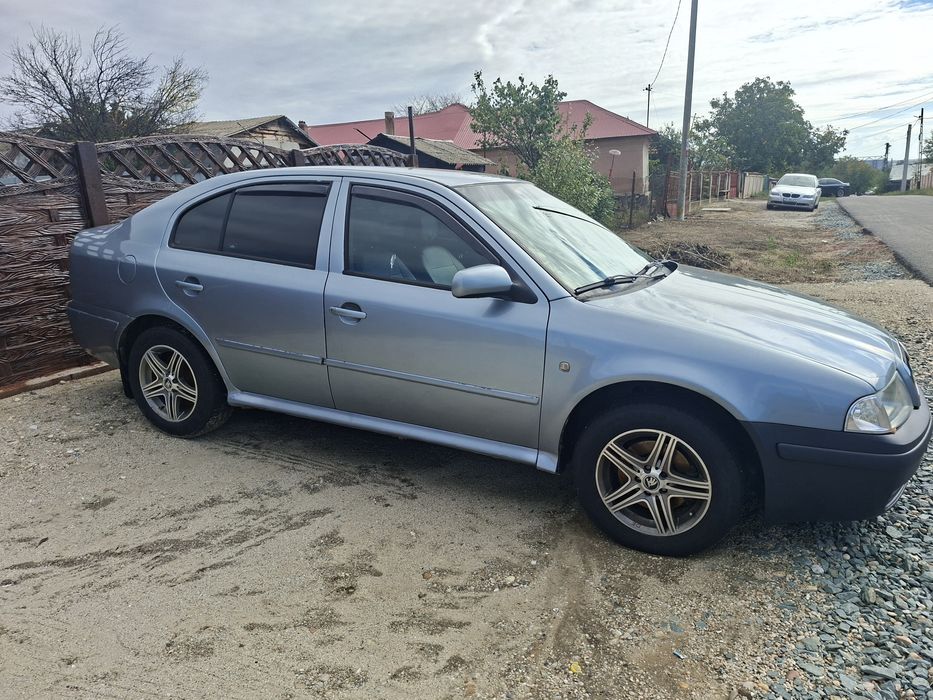 Vând Skoda Octavia 1 !