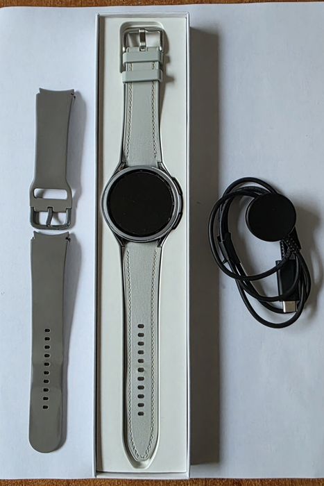 Samsung Watch 6 47 mm LTE - stare perfecta