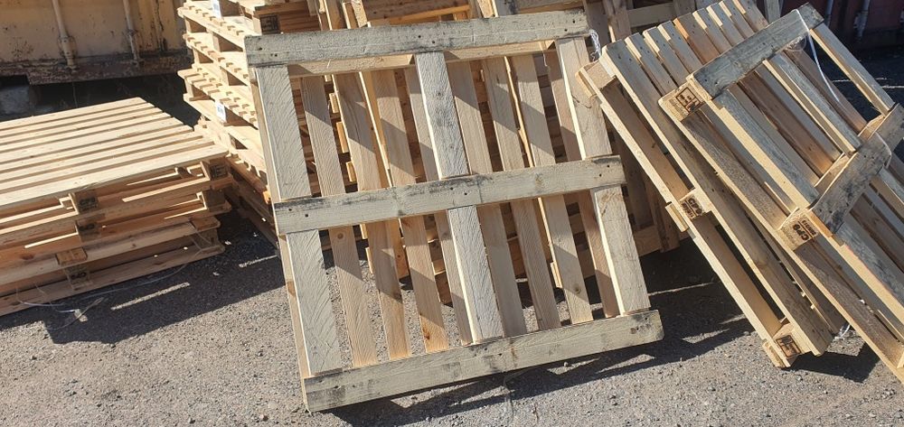 Продам палеты 1,14 х 1,14