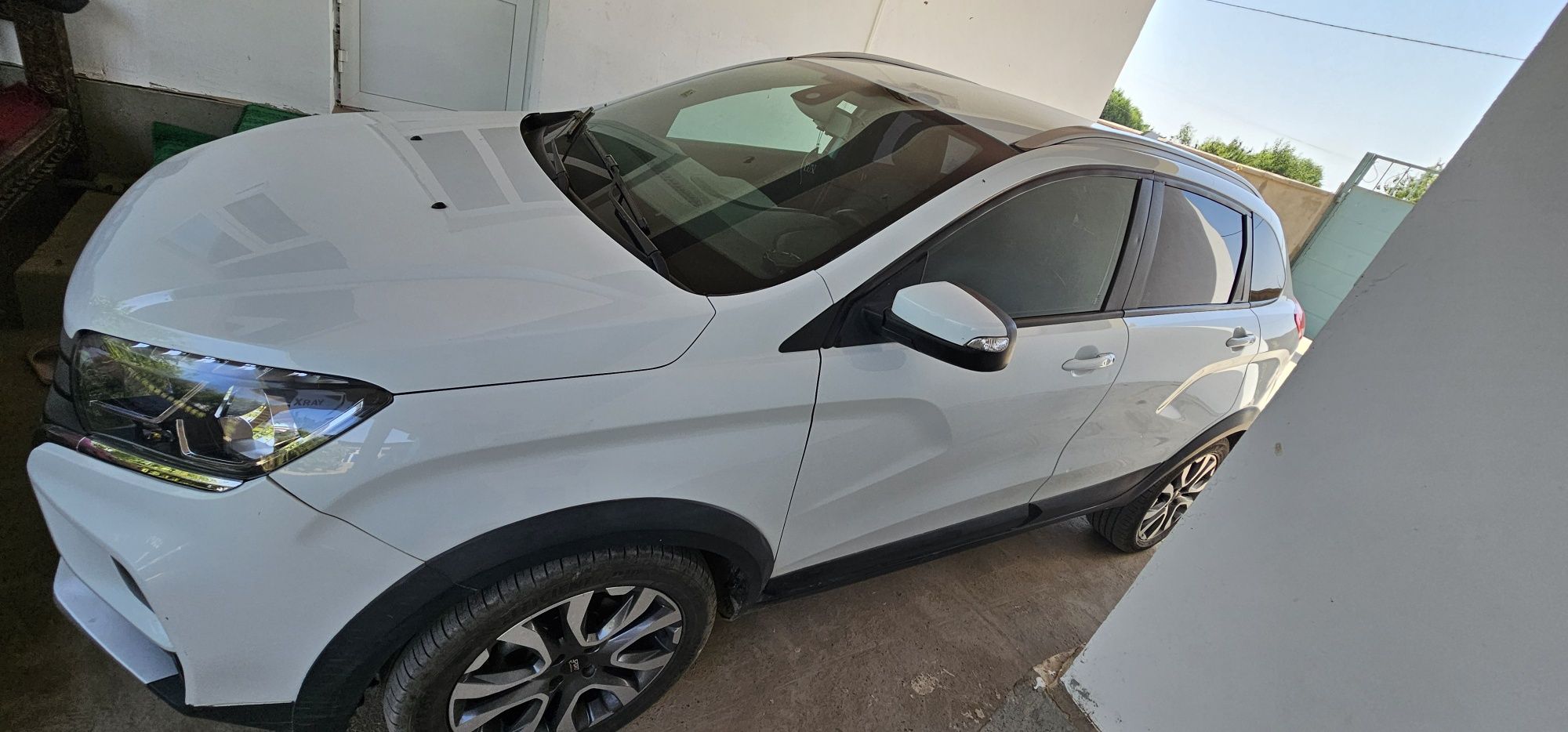 Lada XRay  2019 sotiladi