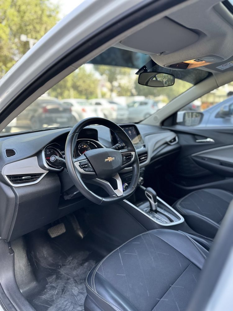Chevrolet Onix 1.2 turbo