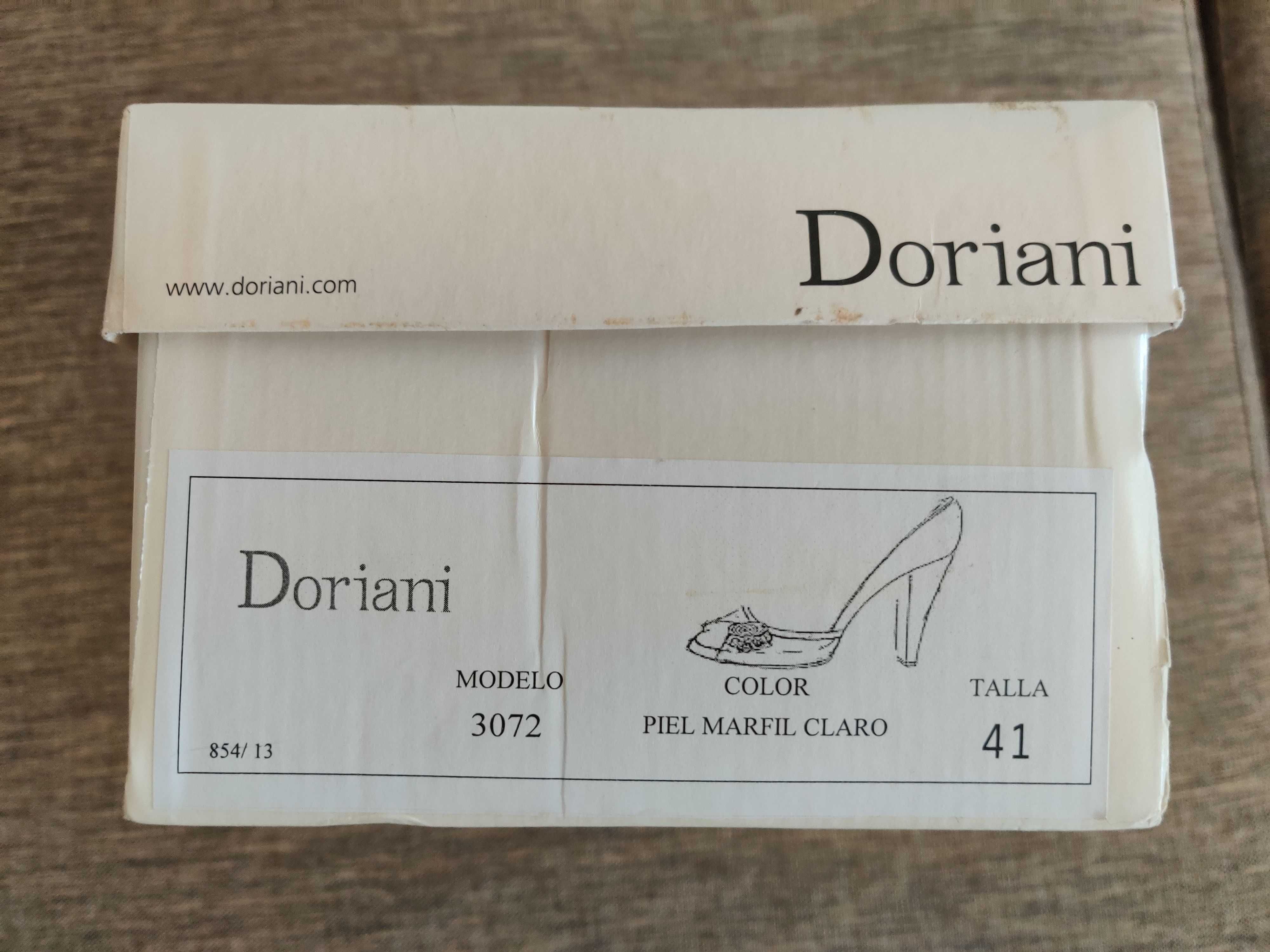 Se vând pantofi mireasă Doriani mărimea 41