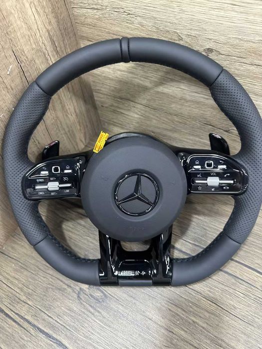 Mercedes Custom Спортен Волан – Персонализиран Дизайн!