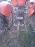 Vând tractor de 42 de cai într-o stare foarte buna de funcționare