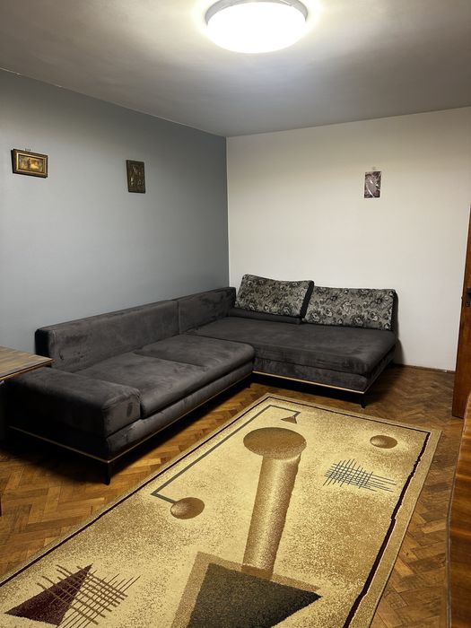 Inchiriez apartamnet 3 camere . Direct proprietar
