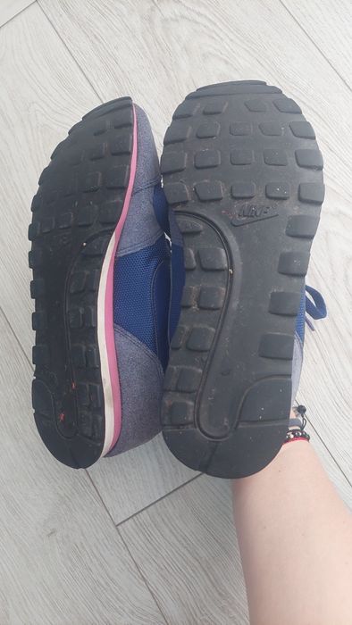 Adidasi nike runny marimea 38 24 cm