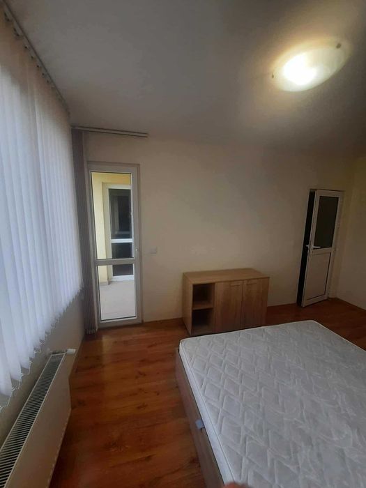 Двустаен имот в кв.Обеля