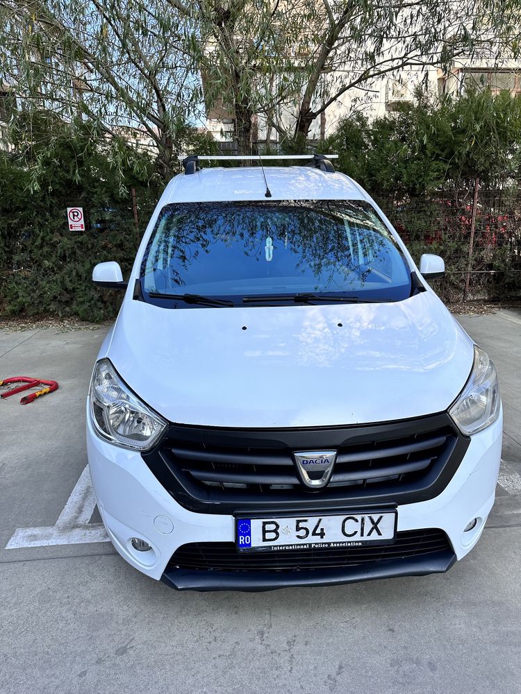 Dacia dokker autoutilitară