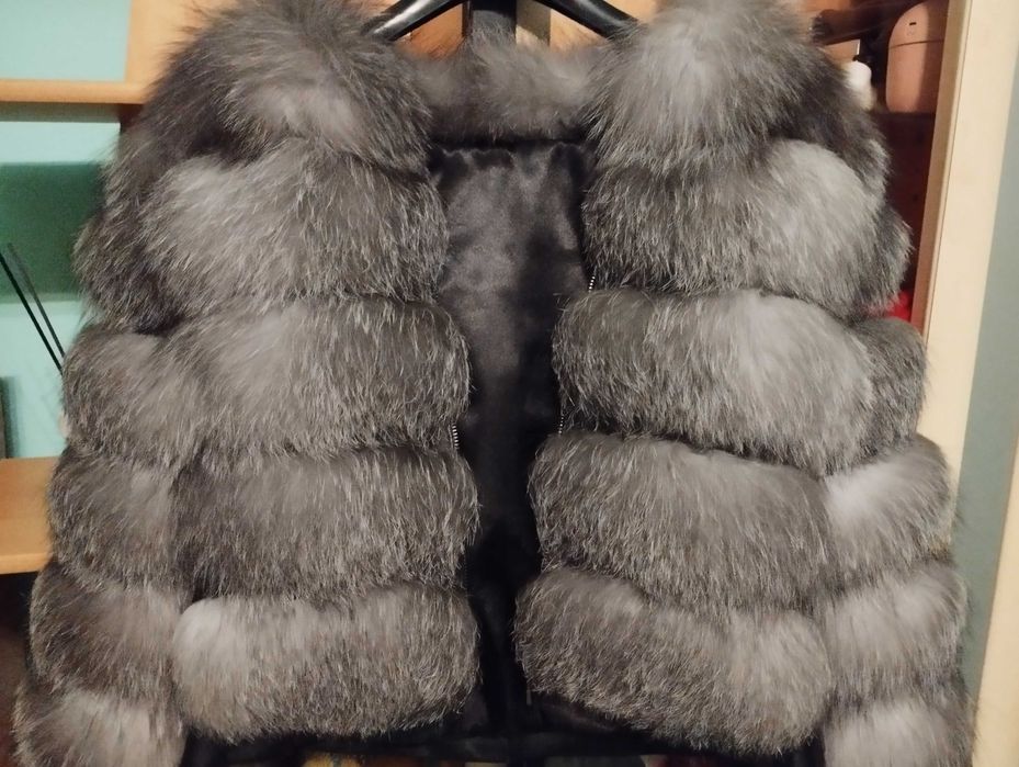 Geaca de piele cu blana naturala