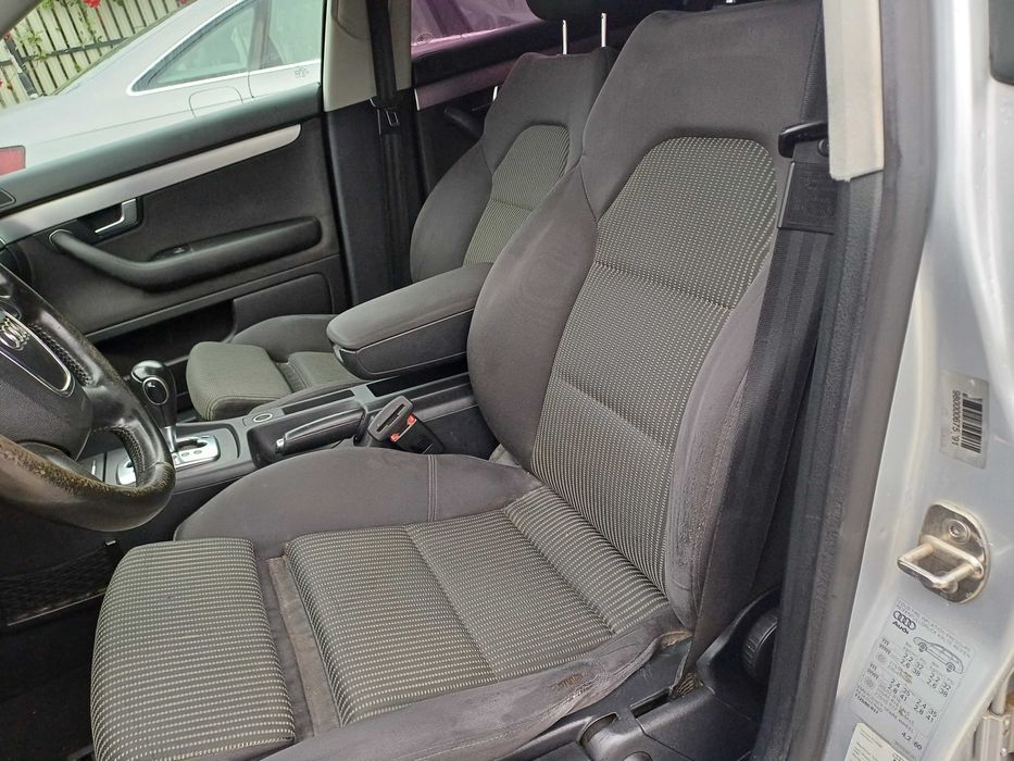 Portiere AUDI A4 B7 gri LY7W 2.0 TDI BPW automat JZU