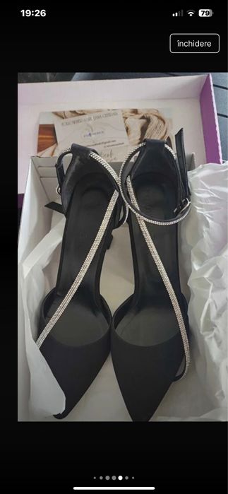 Pantofi noi in cutie