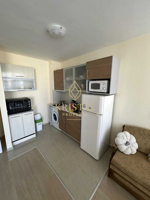 Продава се Тристаен апартамент в к.к. Слънчев бряг - 86 кв.м за 1024 €/кв.м - Снимка #3