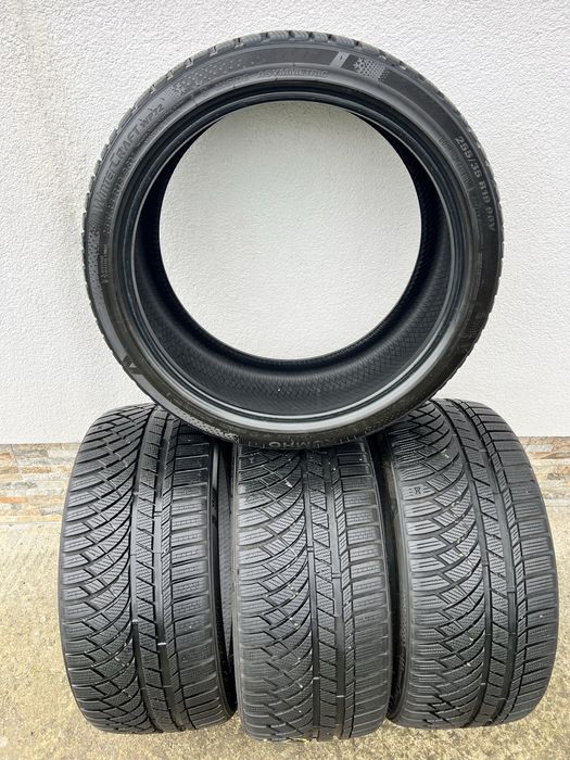 Set 4 anvelope iarna kumho wintercraft