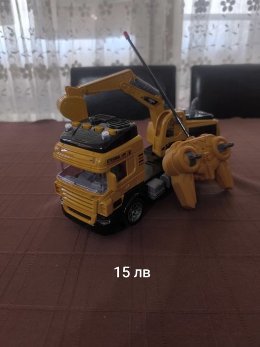 Лот от детски играчки-Hot Wheels, радиоуправляеми коли,