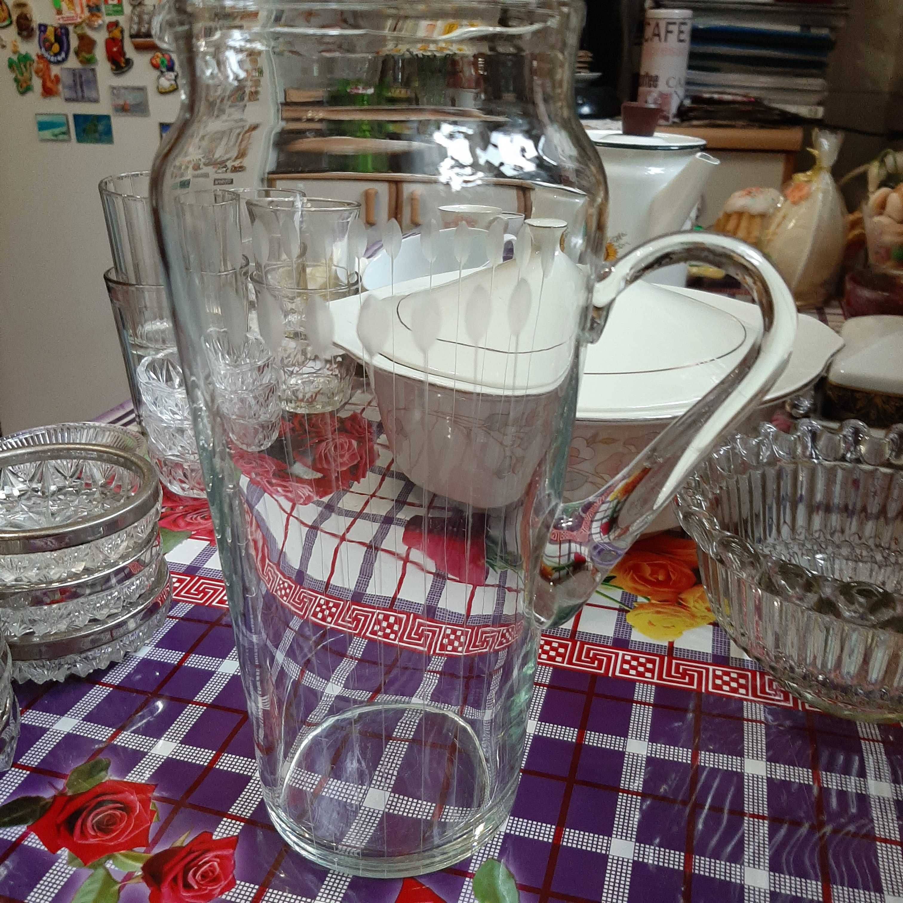 Чашка с блюдцем для кофе стекло, кувшин стекло, розетки и другое