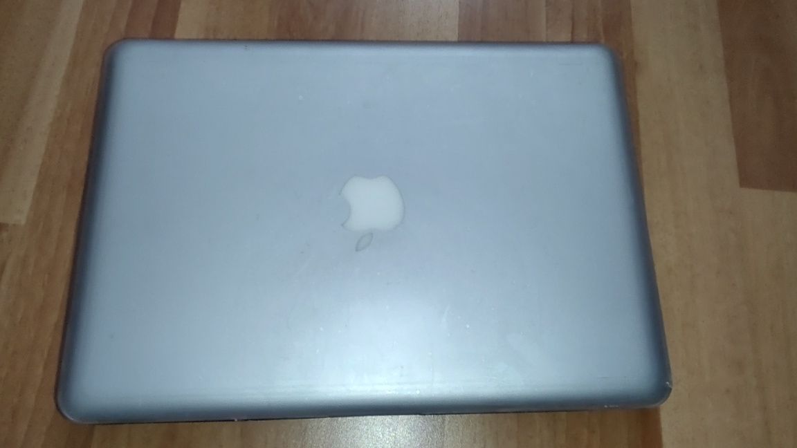 Macbook 13'' aluminiu late 2008, SSD 250GB, ram 6GB