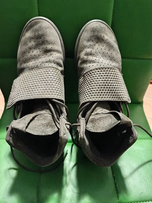 .. se vinde... Adidas