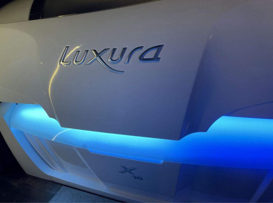 Солариум Luxura x10