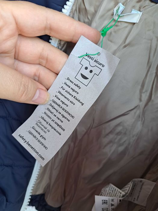 детско зимно яке,Benetton,за 6месеца за момче,Ново!