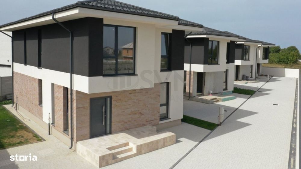 Casa cu 5 camere tip duplex