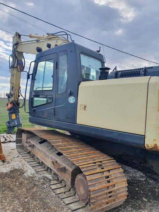Excavator HYUNDAI