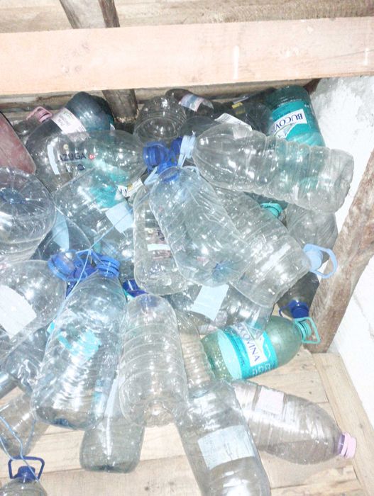 Bidoane, sticle din plastic, peturi, 5litri