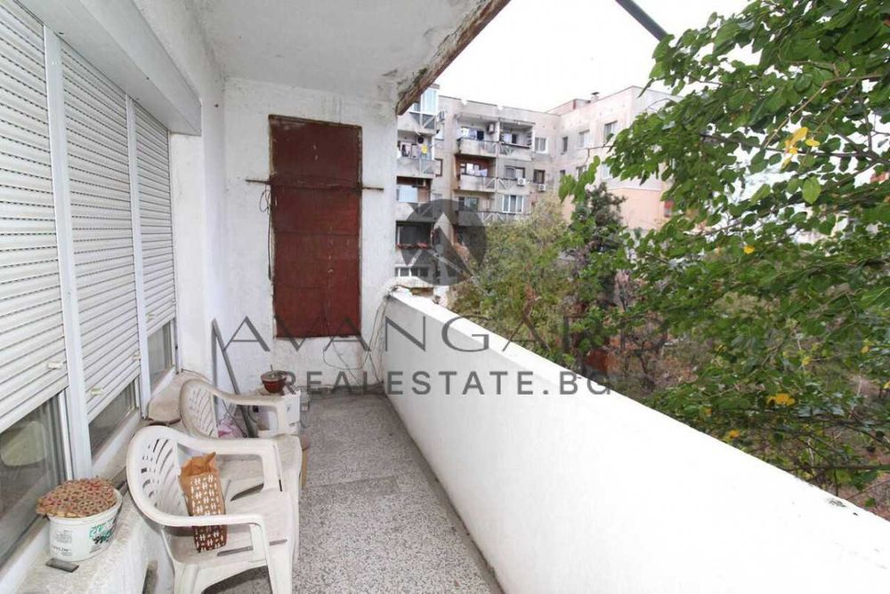 Продава се Тристаен апартамент в Пловдив, Тракия - 92 кв.м за 1250 €/кв.м - Снимка #8