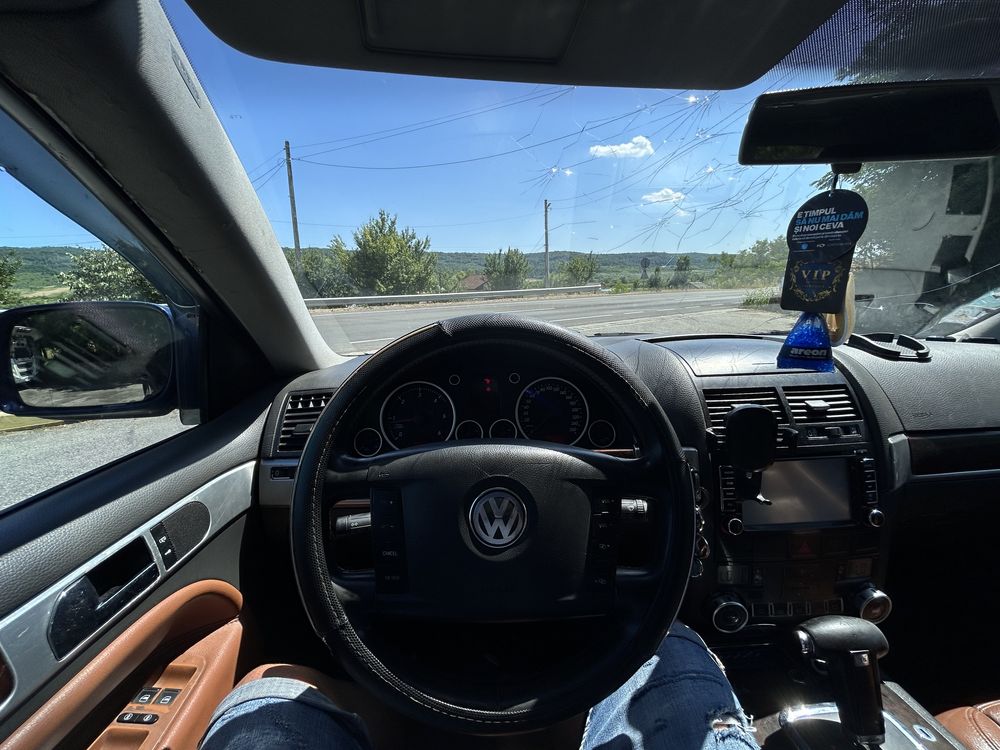 Vand sau schimb vw touareg