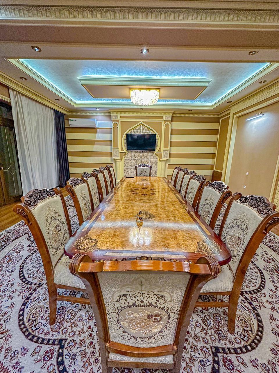 Сдаётся своя участок в центре города Ташкент ,,MAROKAND ViILLA"