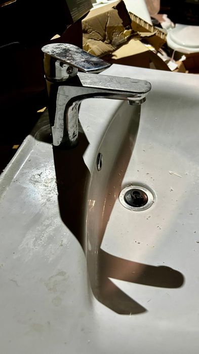 Vand chiuveta baie cu dulap