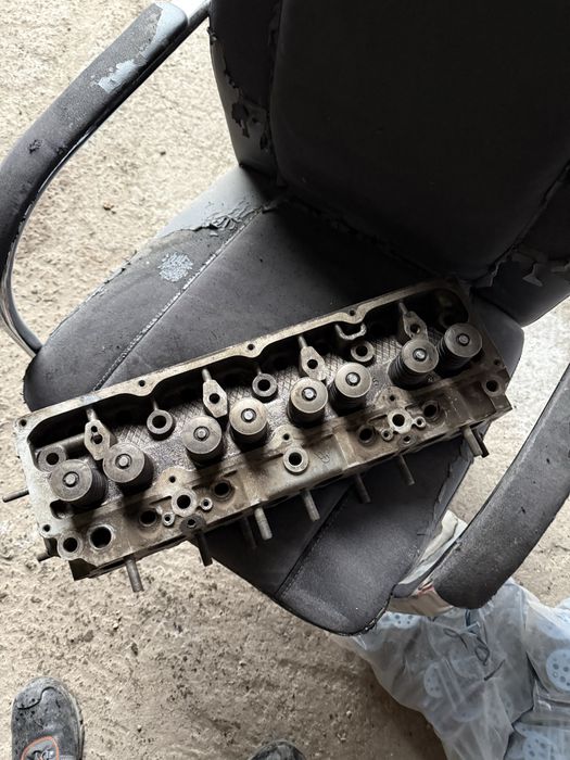 Головка на газел