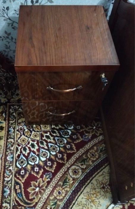 Продается  спальный гарнитур