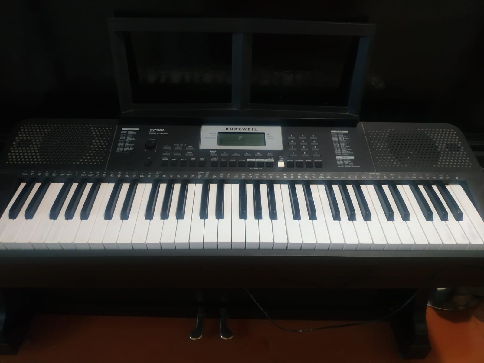 Синтезатор KURZWEIL KP90L