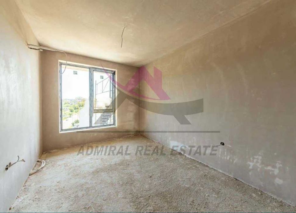 Продава се Тристаен апартамент в Варна, Възраждане 1 - 100 кв.м за 1350 €/кв.м - Снимка #8