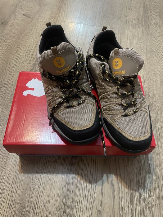 Adidasi hummel marime 40