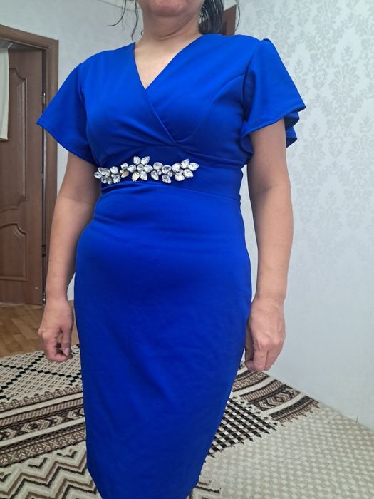 Женское платье вечернее