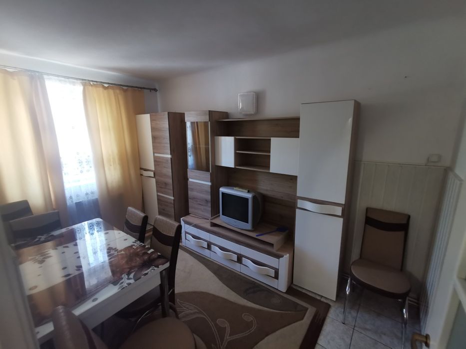 Apartament 3 camere ultracentral Bârlad, complet mobilat, toate utilit