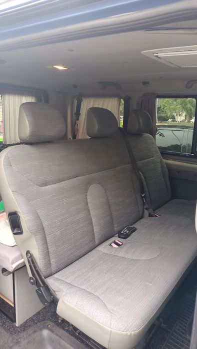 Vănd Renault Trafic 2 8+1 persoane